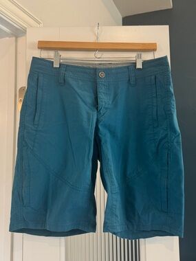 Women’s Kuhl 10” Hiking Shorts size 8